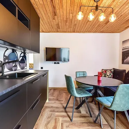 Apartment Valentina Palanga